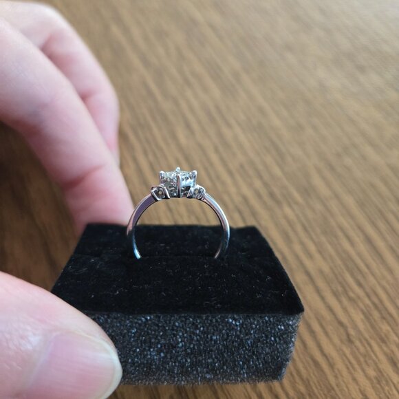 Zales 10k diamond white gold ring - Picture 10 of 17